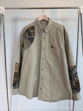 Woolrich Men's Button-Up Shirt in Beige with Camo Trim